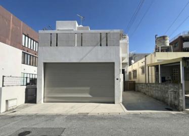 宜野湾市宇地泊一丁目7番3